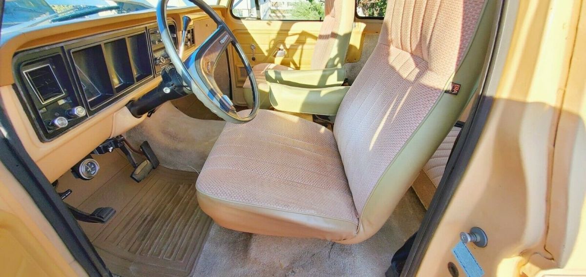 1976 Brown Ford F-350 Extended Cab Pickup