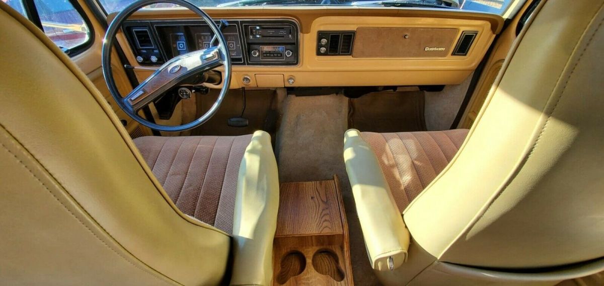 1976 Brown Ford F-350 Extended Cab Pickup