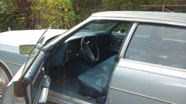 1976 Blue Ford LTD Sedan