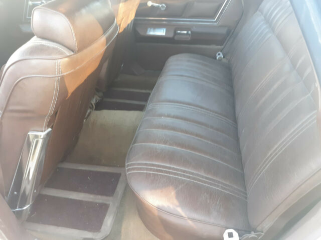 1976 Cream / Flat Black Ford LTD Wagon
