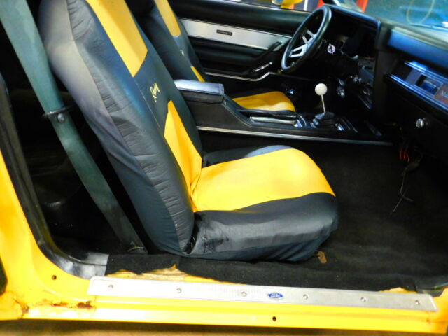 1976 Yellow Ford Mustang Coupe