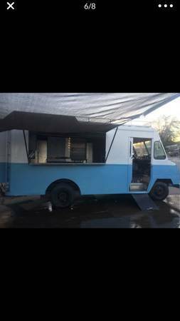 1976 Ford P-400 Stepvan