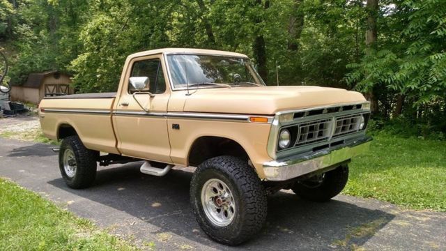 1976 Tan Ford F-250 Standard Cab Pickup