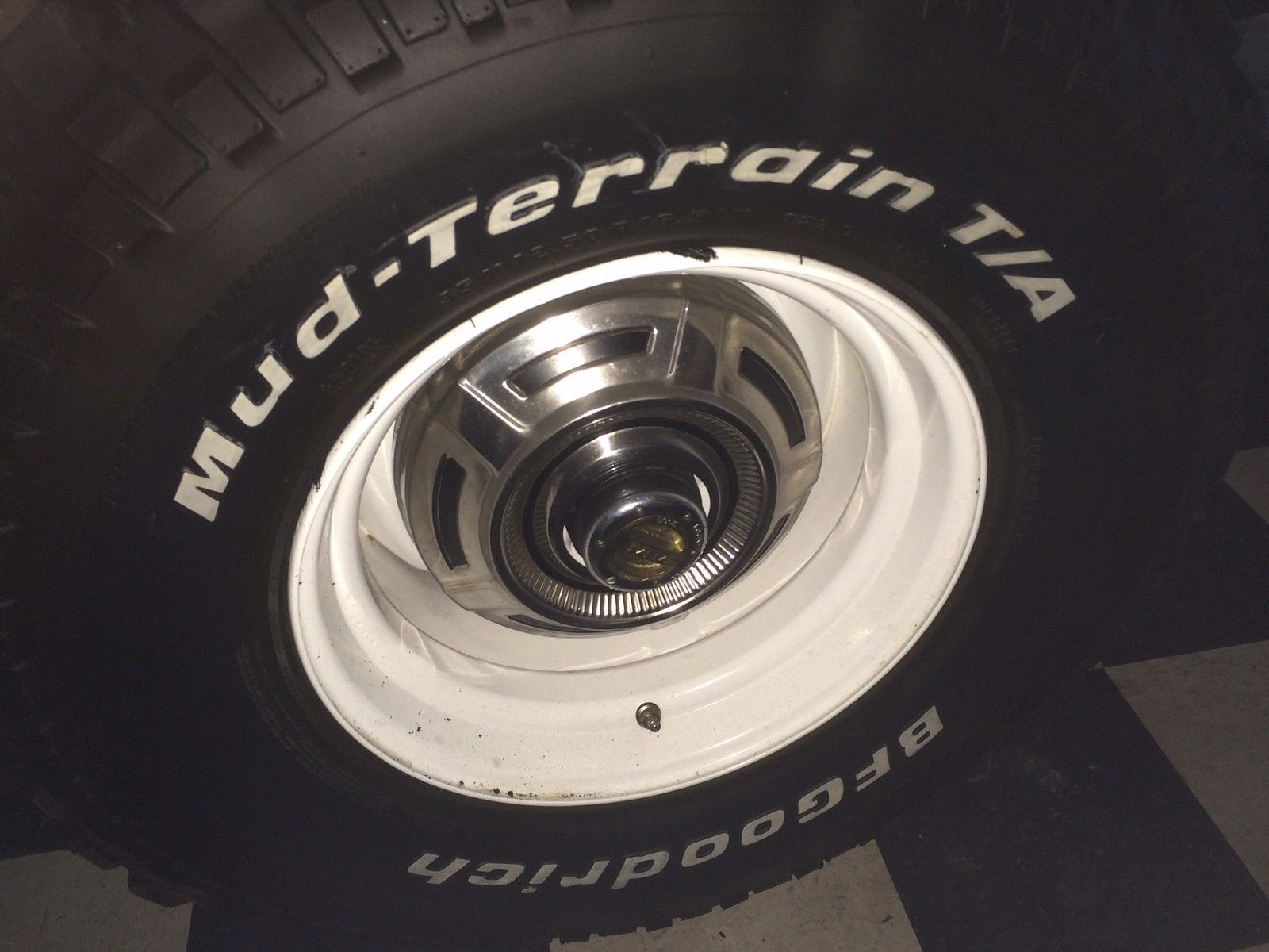 1976 Blue Ford F-250