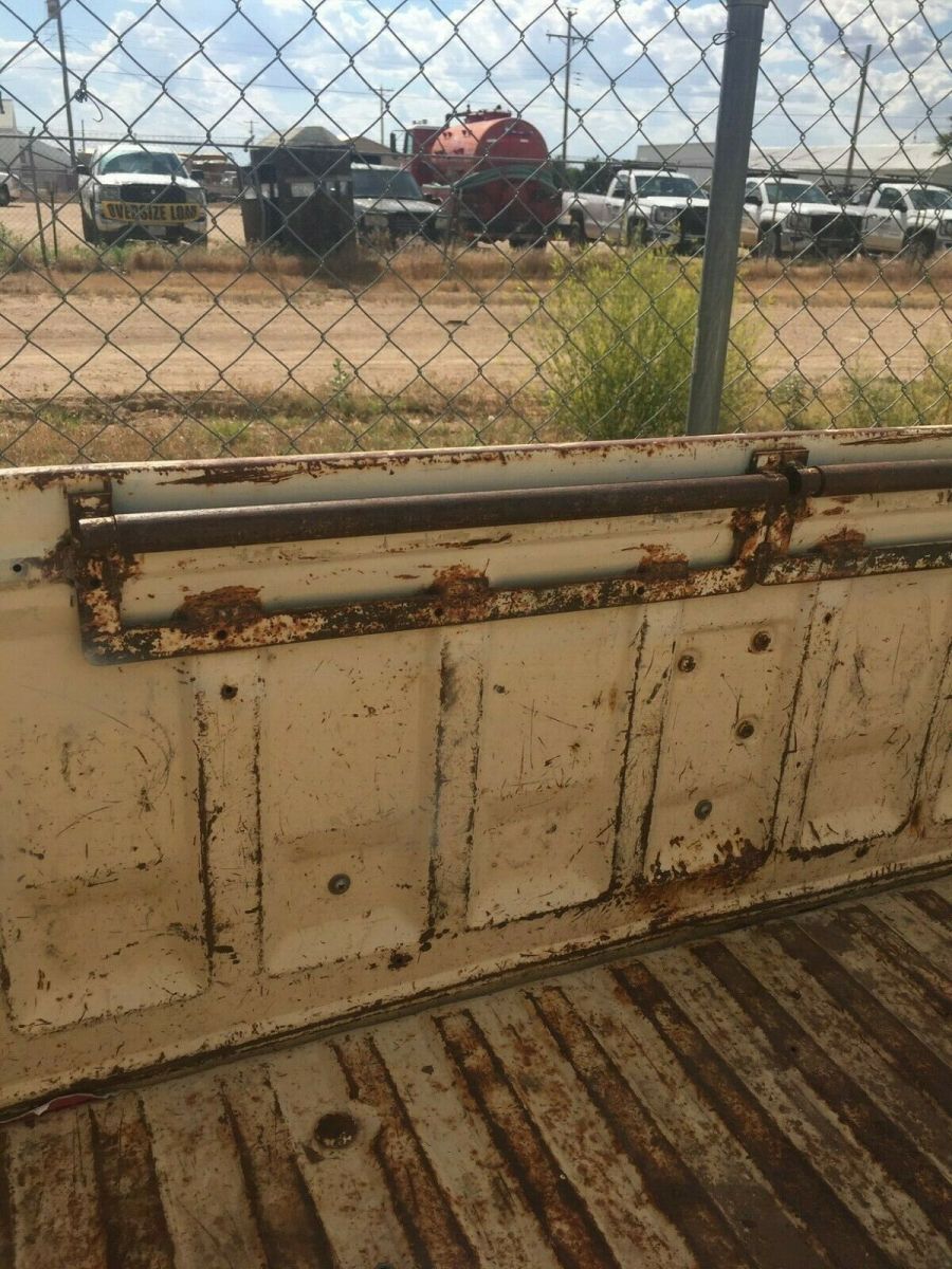 1976 Tan GMC Sierra 1500 Standard Cab Pickup