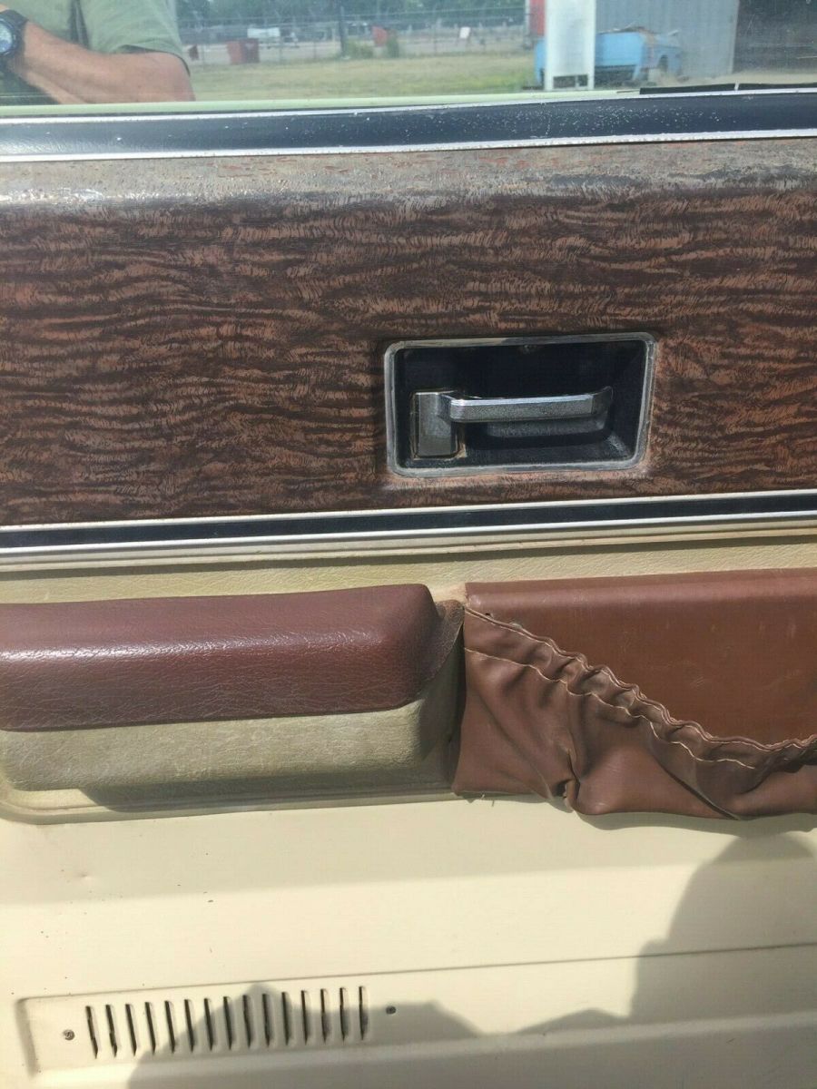 1976 Tan GMC Sierra 1500 Standard Cab Pickup