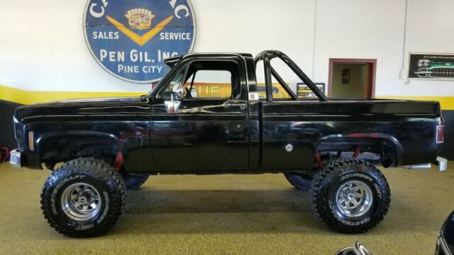 1976 Black GMC K10 Pickup (Truck)