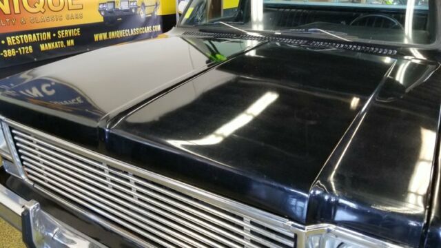 1976 Black GMC K10 Pickup (Truck)