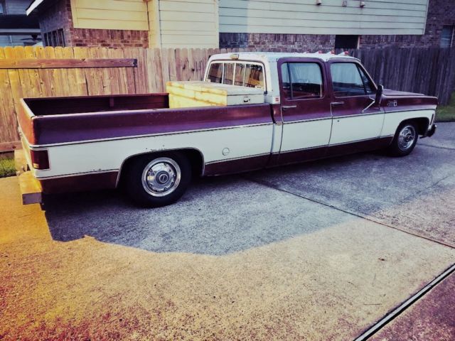 1976 Red Chevrolet C-10 Crew Cab Pickup