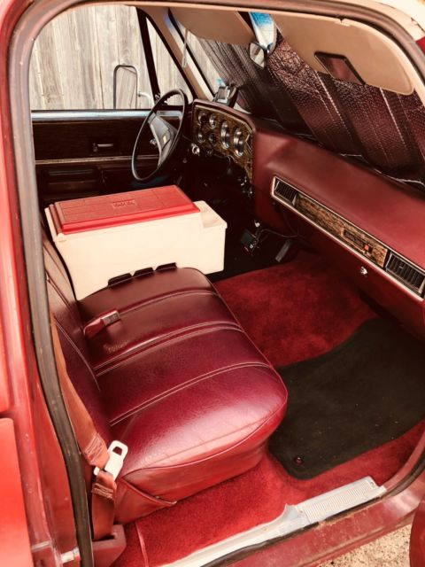 1976 Red Chevrolet C-10 Crew Cab Pickup