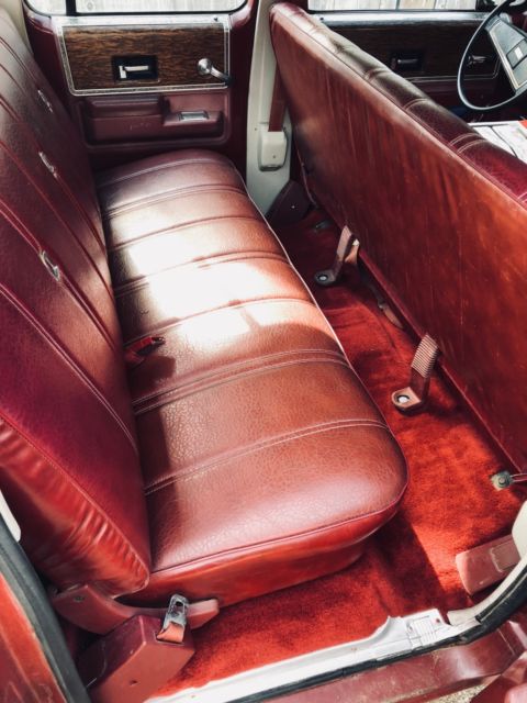 1976 Red Chevrolet C-10 Crew Cab Pickup