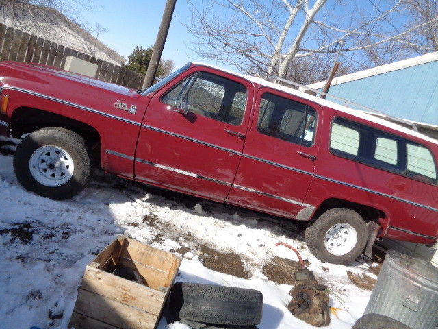 1976 GMC Suburban Wagon