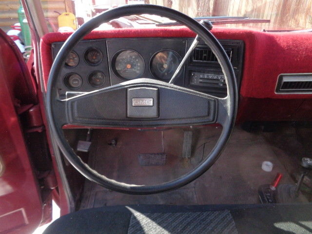 1976 GMC Suburban Wagon