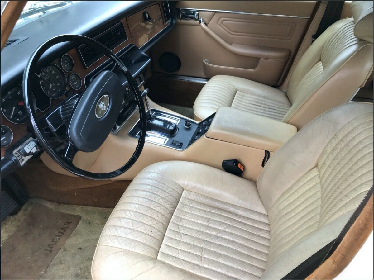 1976 Green Jaguar Other Sedan