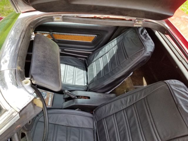 1976 Red Chevrolet Corvette Coupe