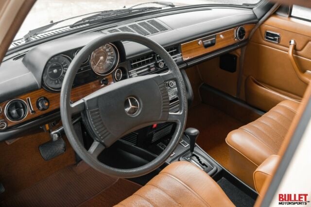 1976 Yellow Mercedes-Benz 300-Series Sedan