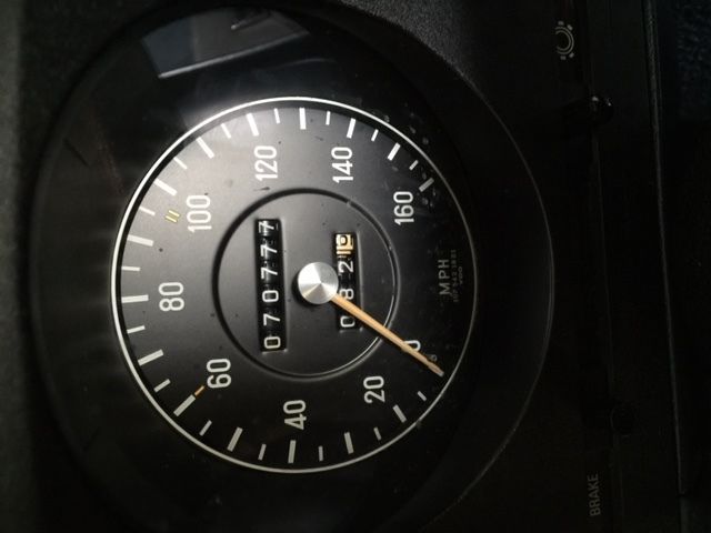 19760000 Diamond Blue Mercedes-Benz SL-Class Roadster