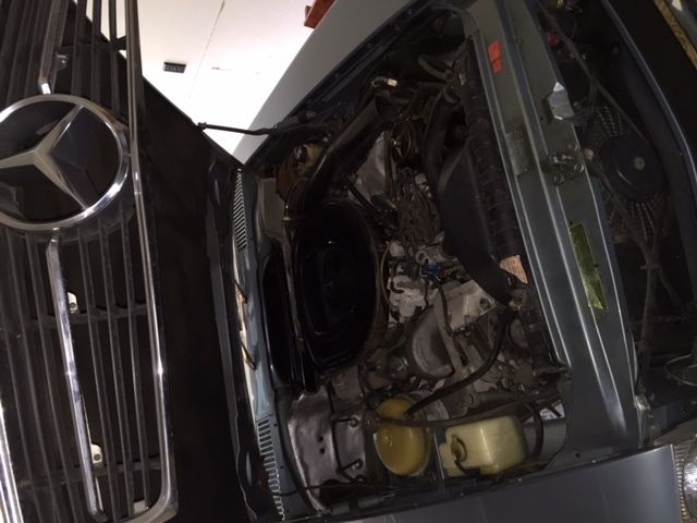 19760000 Diamond Blue Mercedes-Benz SL-Class Roadster