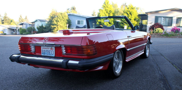 1976 Red Mercedes-Benz SL-Class Convertible