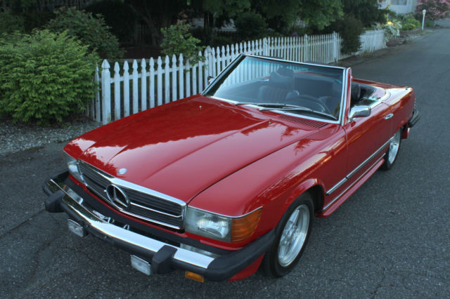 1976 Red Mercedes-Benz SL-Class Convertible