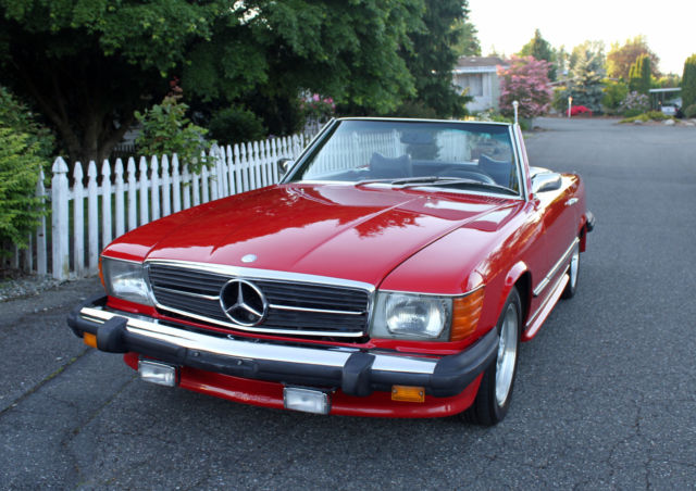 1976 Red Mercedes-Benz SL-Class Convertible