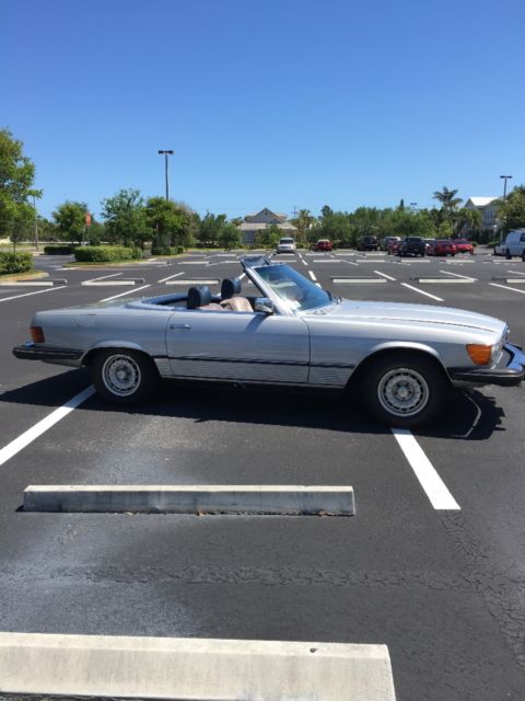1976 Silver Mercedes-Benz SL-Class Convertible