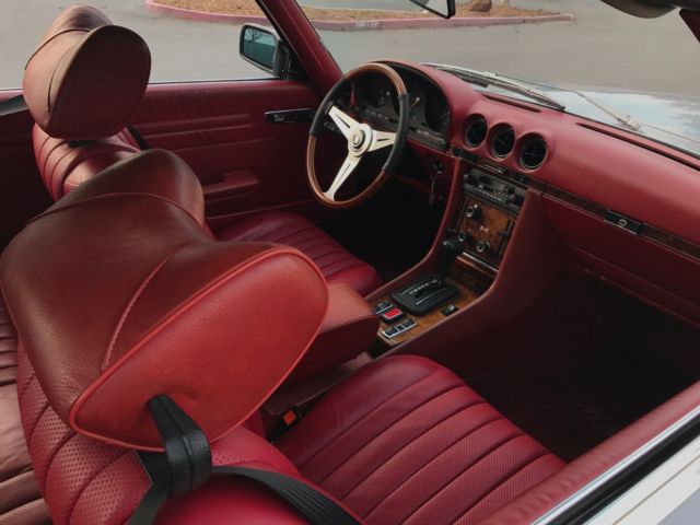 1976 Silver Mercedes-Benz SL-Class Coupe