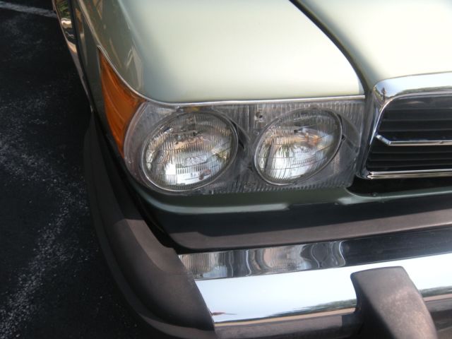 1976 Green Mercedes-Benz SL-Class Coupe