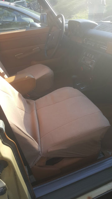 1976 grandma butternut  off yellow Mercedes-Benz 200-Series