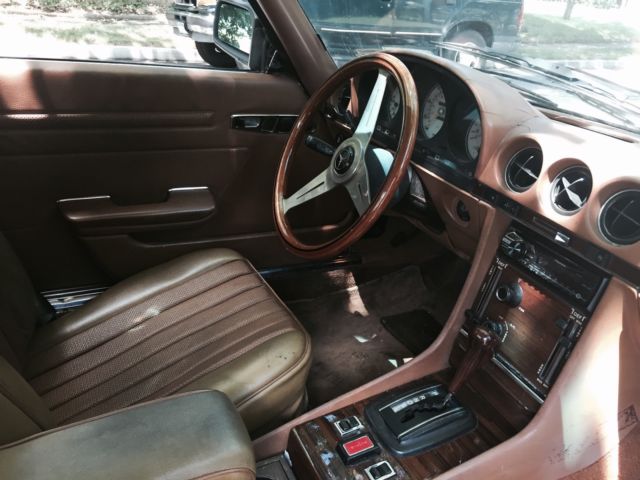 1976 White Mercedes-Benz SL-Class