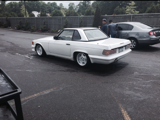 1976 White Mercedes-Benz SL-Class