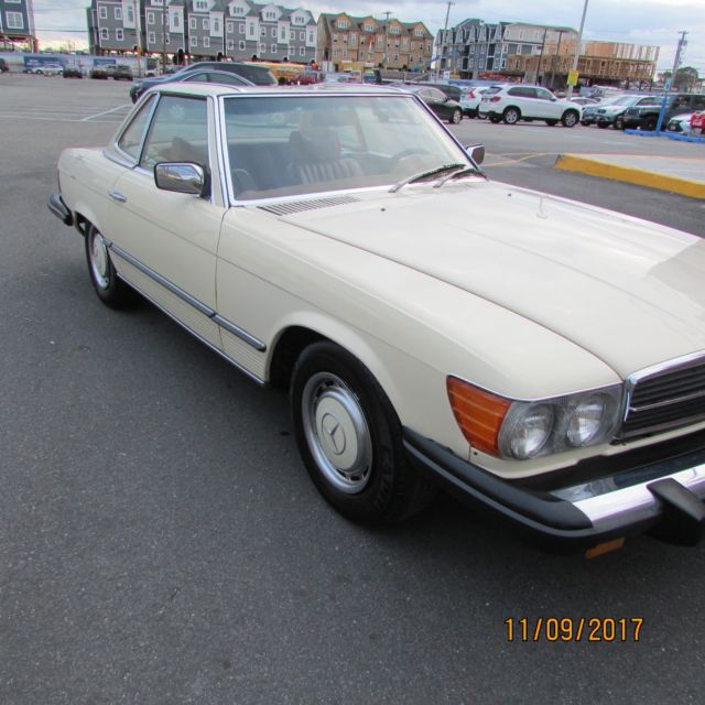 1976 White Mercedes-Benz SL-Class Convertible