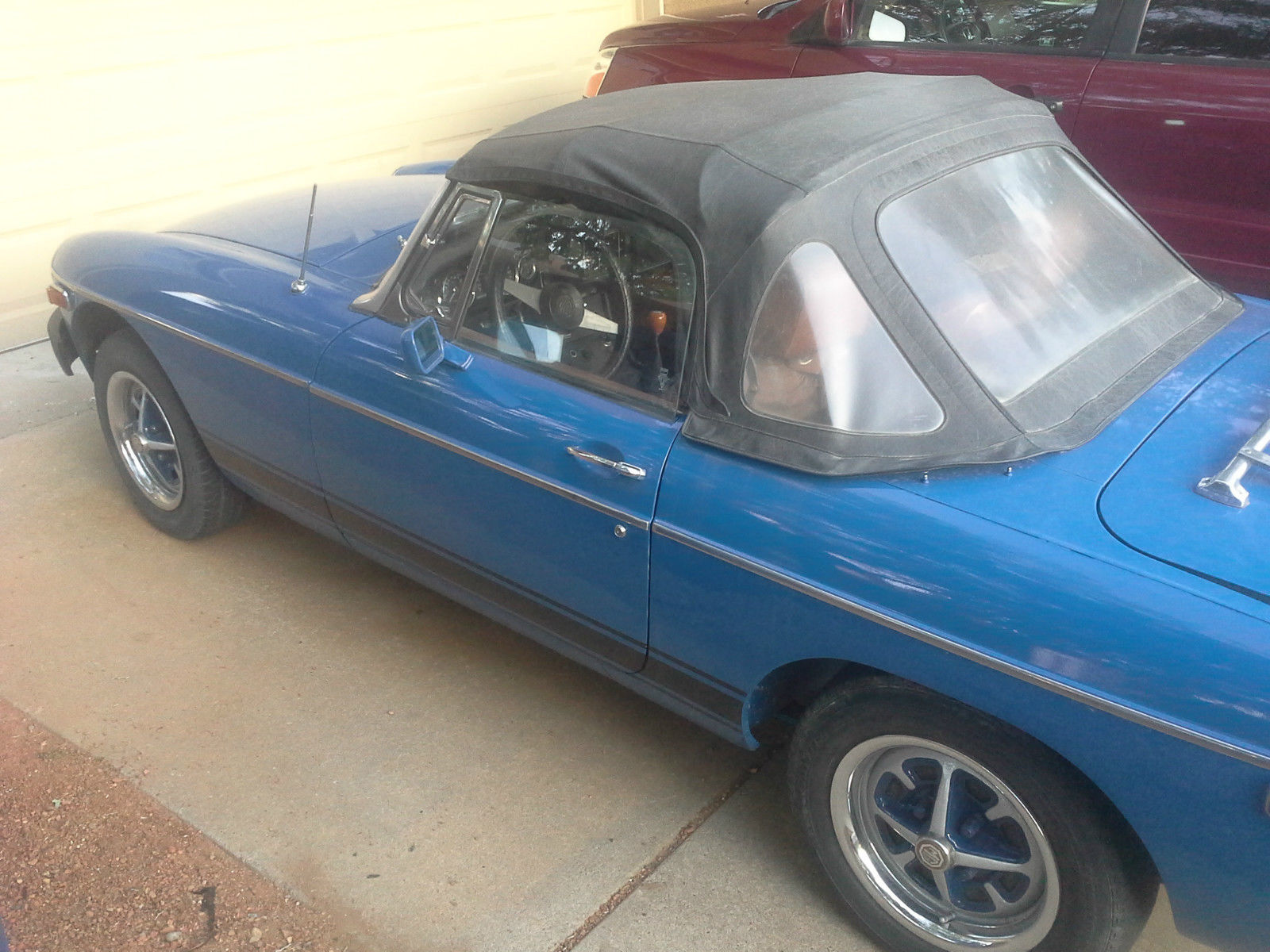 1976 Blue MG MGB Convertible