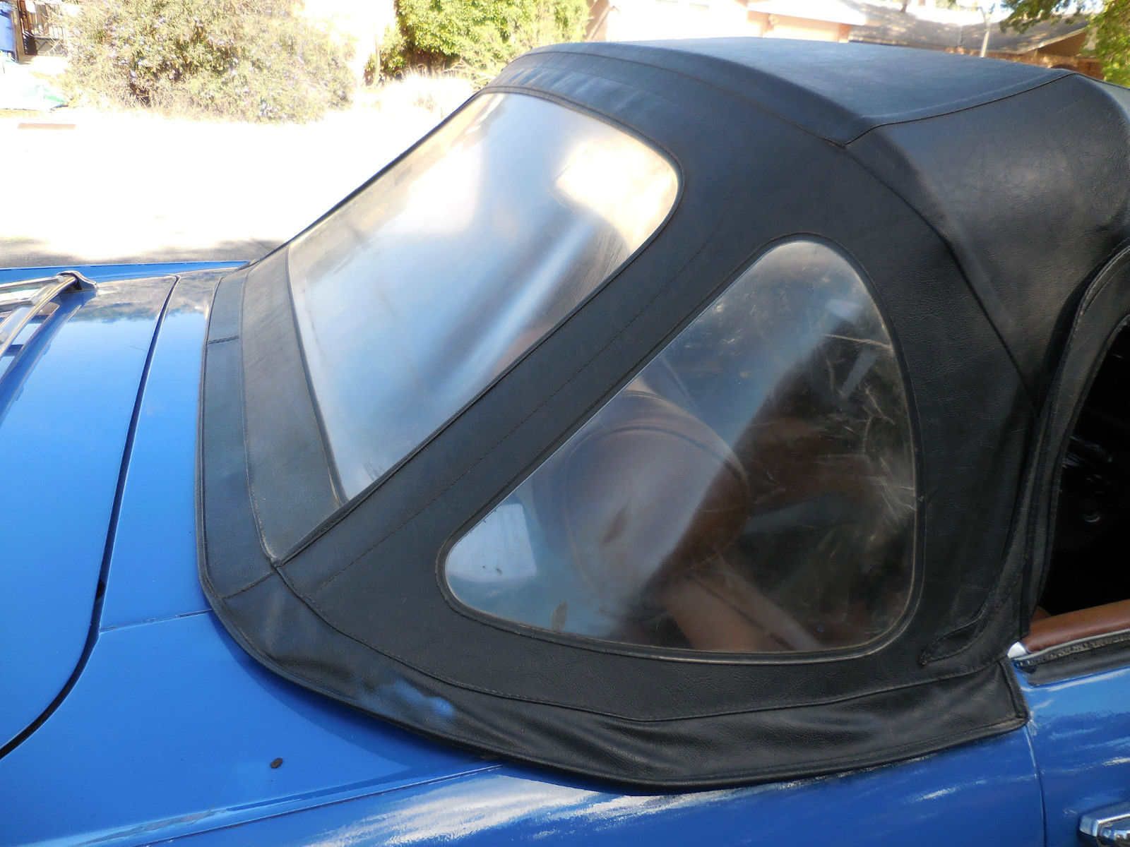 1976 Blue MG MGB Convertible