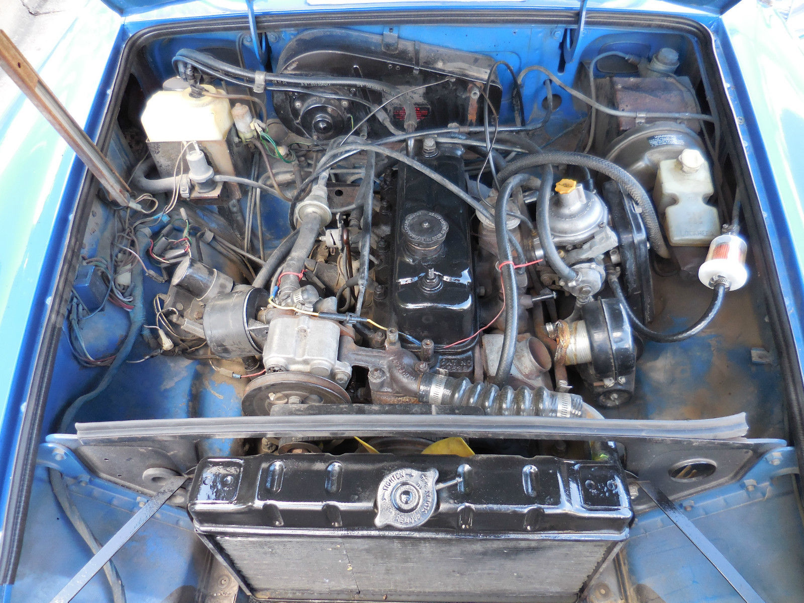 1976 Blue MG MGB Convertible