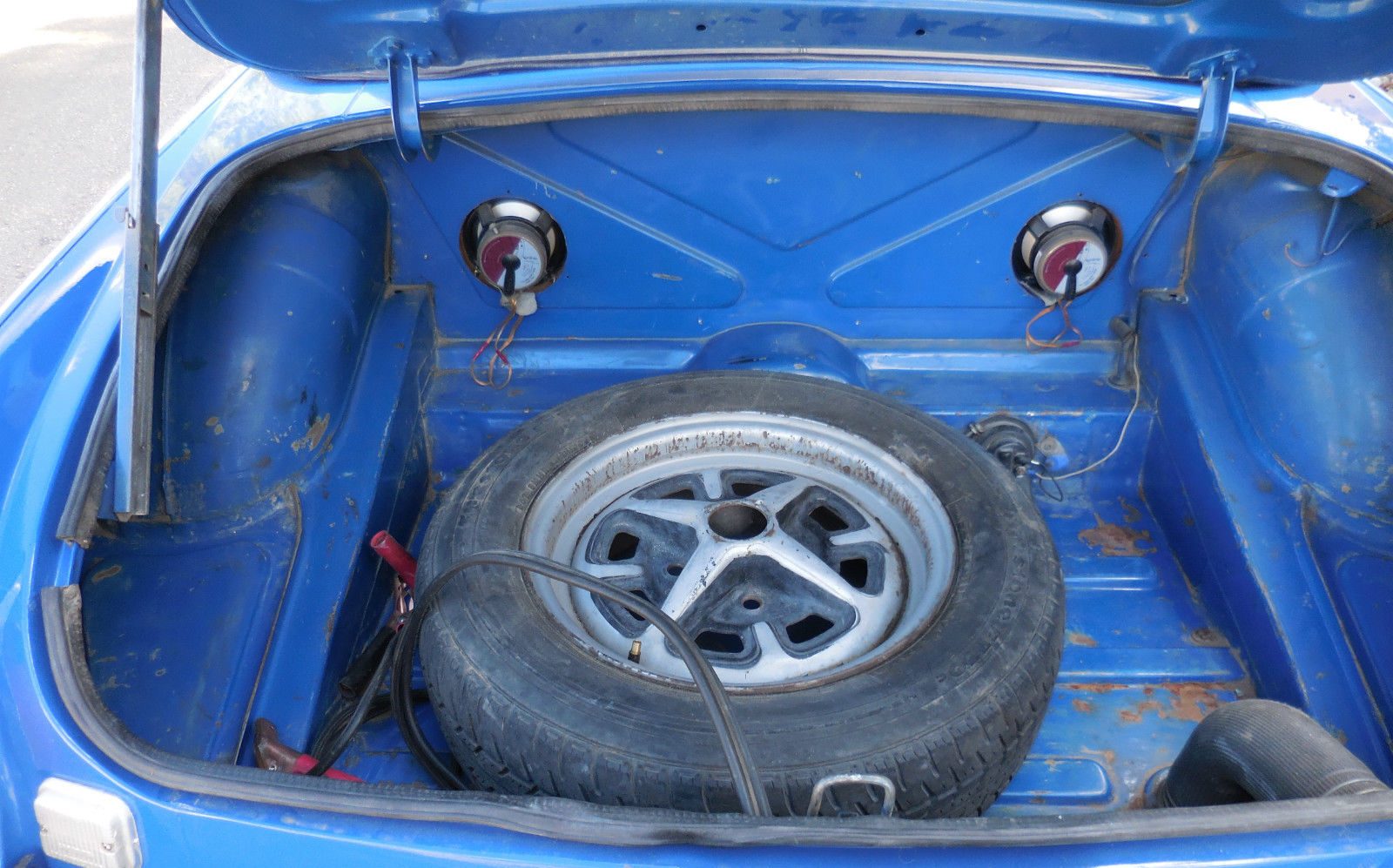 1976 Blue MG MGB Convertible