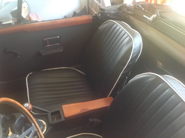 1976 white MG MGB Convertible