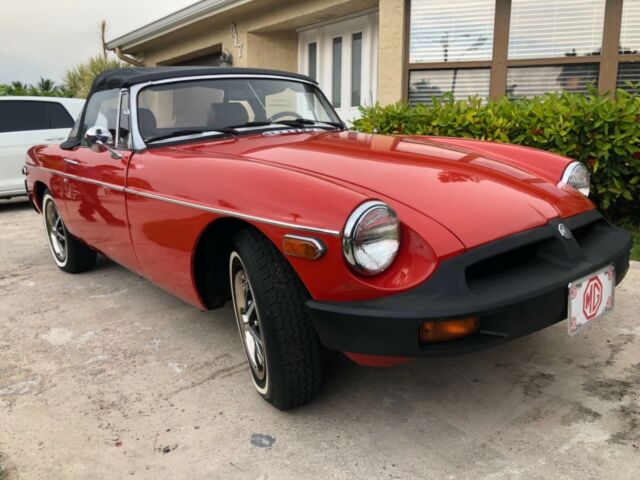 1976 Red MG MGB Convertible