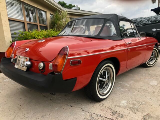 1976 Red MG MGB Convertible