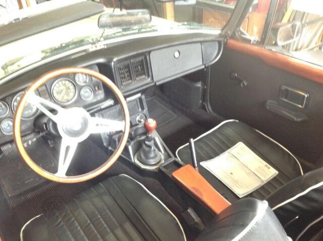 1976 MG MGB Convertible