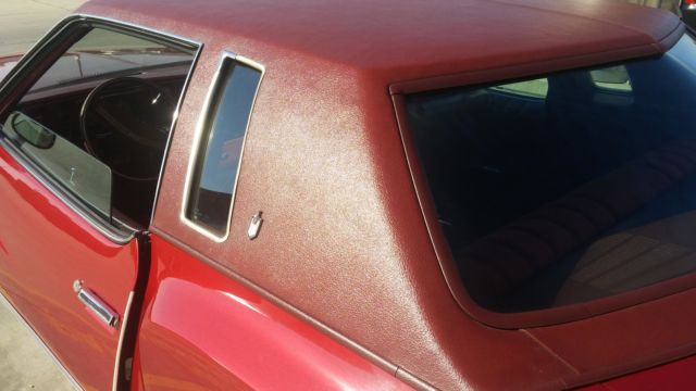 19760000 Red Chevrolet Monte Carlo Coupe