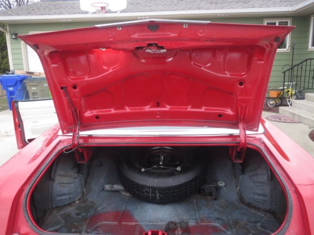 1976 Red Oldsmobile Cutlass Coupe