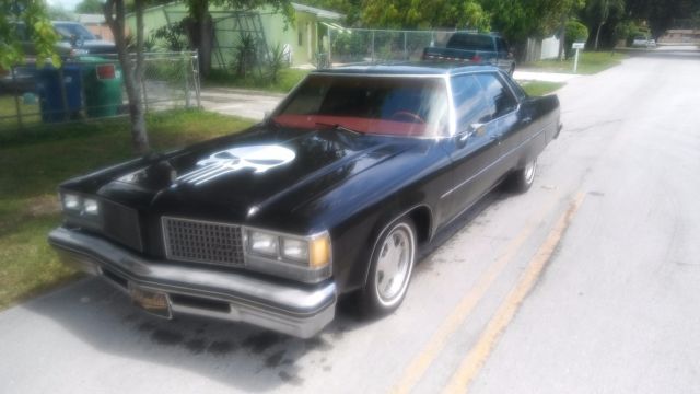 1976 White Oldsmobile Ninety-Eight