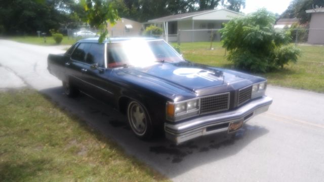 1976 White Oldsmobile Ninety-Eight
