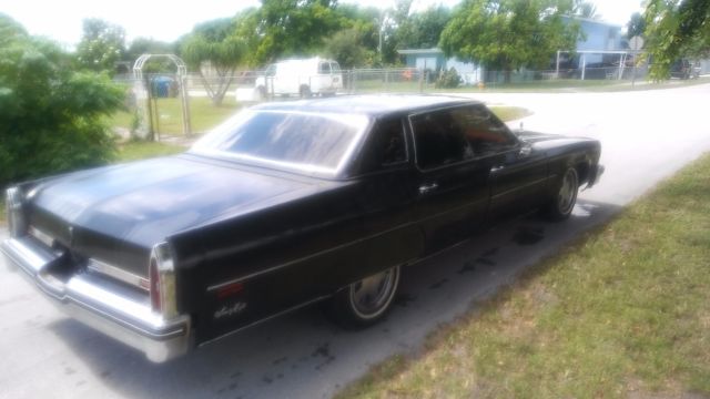 1976 White Oldsmobile Ninety-Eight