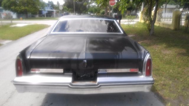 1976 White Oldsmobile Ninety-Eight