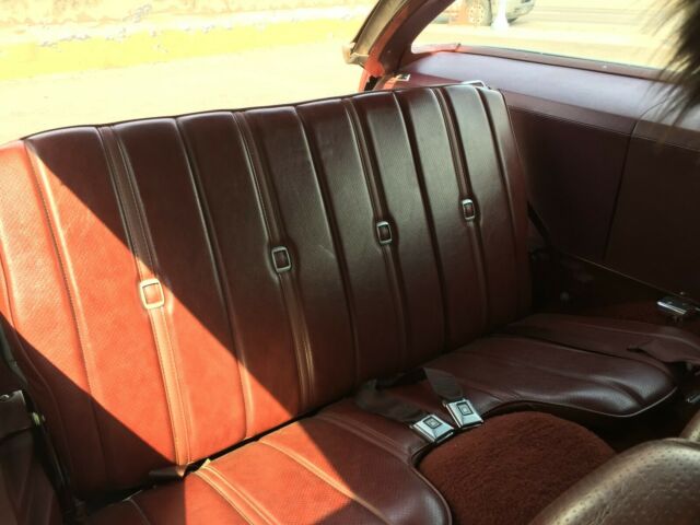 1976 Red Oldsmobile Custom Cruiser Wagon