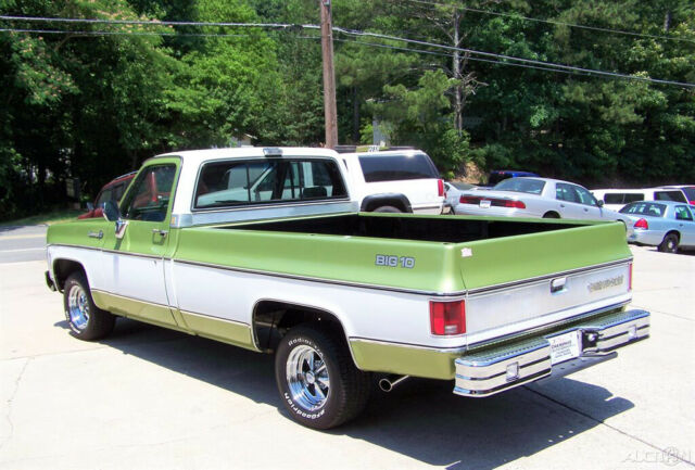 1976 Green Chevrolet CK10 Cheyenne Super