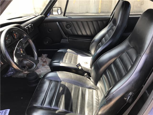 1976 -- Porsche 911 --