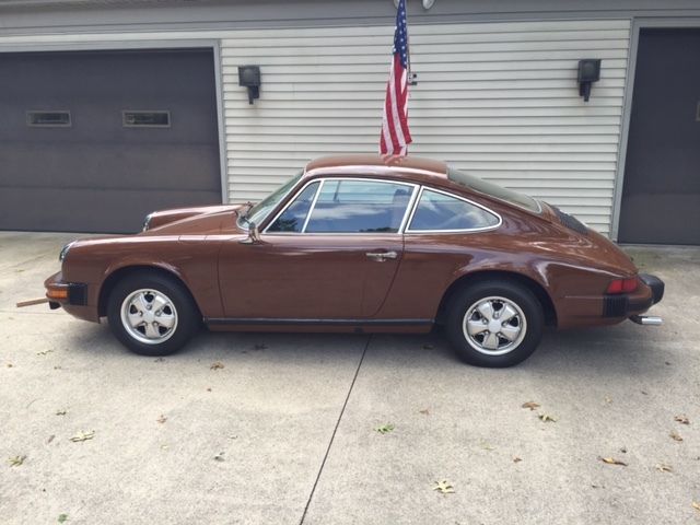 1976 Signal yellow Porsche 912 Coupe